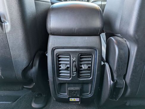 Certified 2022 Jeep Grand Cherokee Laredo X image 13