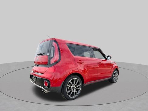 Used 2017 Kia Soul ! w/ Tech Package FWD image 9
