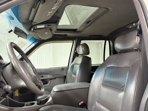 Used 2001 Ford Explorer Sport Trac 4x4 image 13