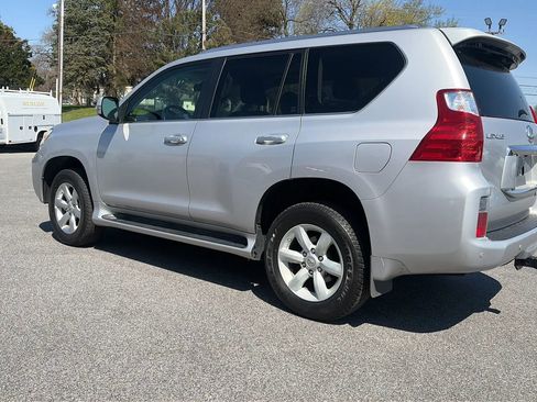Used 2010 Lexus GX 460 image 12