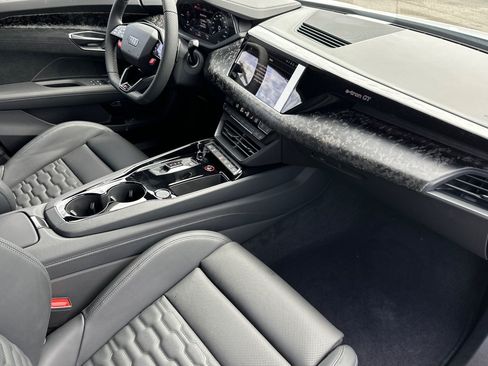 New 2026 Audi RS e-tron GT performance AWD/4WD image 14