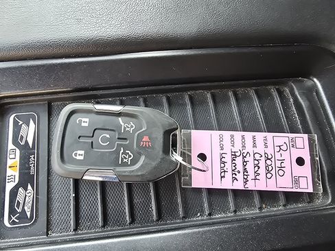 Used 2020 Chevrolet Suburban Premier AWD/4WD image 28