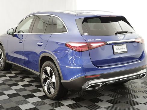 Used 2024 Mercedes-Benz GLC 300 4MATIC image 16