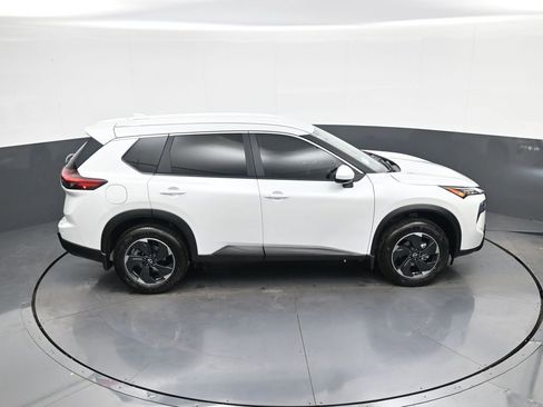New 2026 Nissan Rogue SV image 30