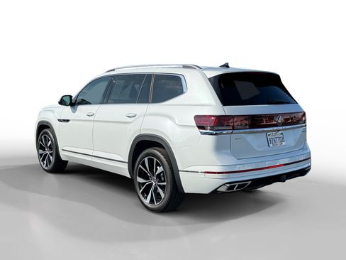Certified 2026 Volkswagen Atlas SEL Premium R-Line AWD/4WD image 3