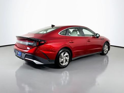 Used 2026 Hyundai Sonata SE FWD image 8
