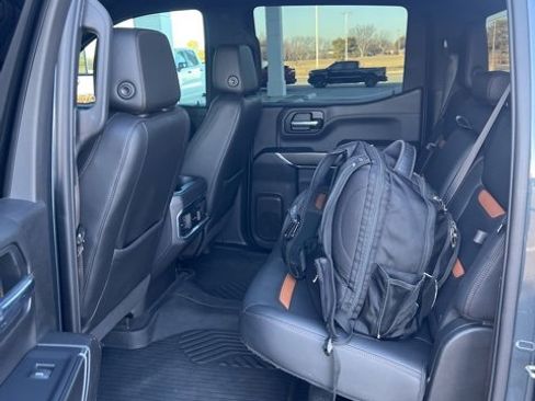Used 2020 GMC Sierra 1500 AT4 w/ AT4 Premium Package image 12