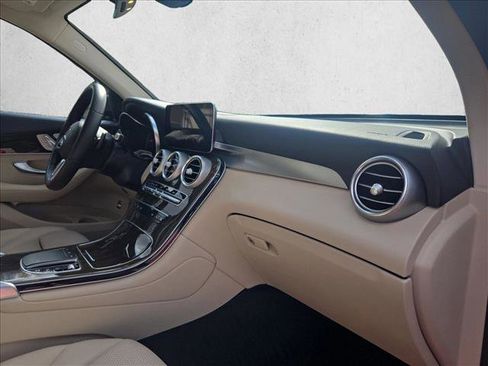 Certified 2021 Mercedes-Benz GLC 300 GLC 300 image 20
