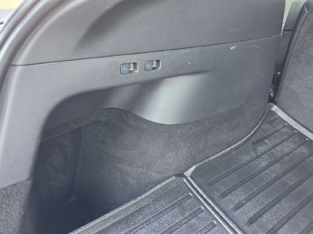 Used 2021 Tesla Model Y Long Range AWD/4WD image 67