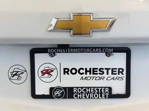 Used 2023 Chevrolet Equinox LT image 40