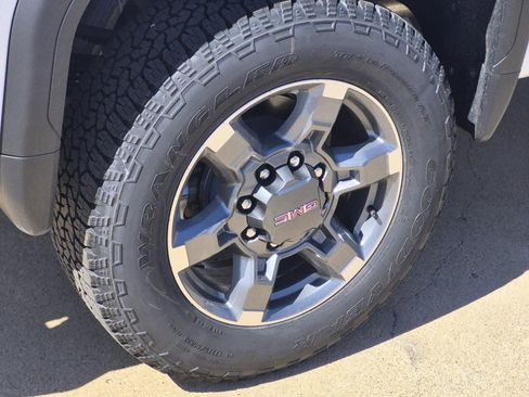 New 2026 GMC Sierra 2500 SLT w/ Texas SLT Premium Package AWD/4WD image 5