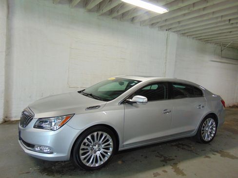 Used 2015 Buick LaCrosse Premium w/ Driver Confidence Package #1 FWD image 2