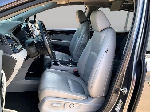 Used 2018 Honda Odyssey Elite image 8