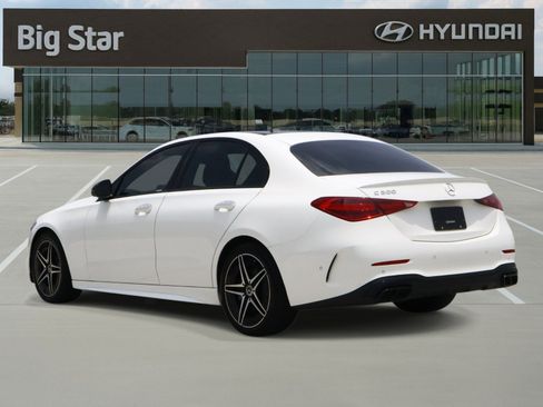 Used 2025 Mercedes-Benz C 300 Sedan image 3