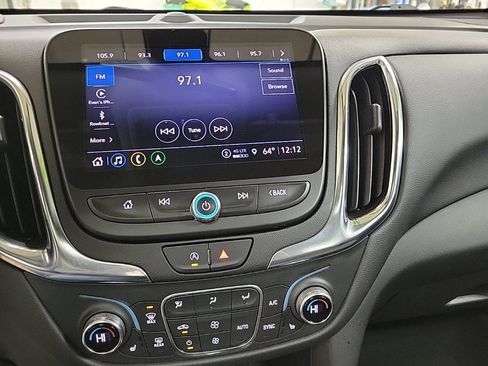 Used 2022 Chevrolet Equinox LT image 9