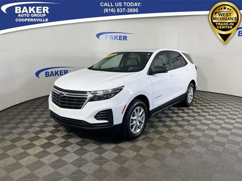 Used 2024 Chevrolet Equinox LS w/ LS Convenience Package image 5