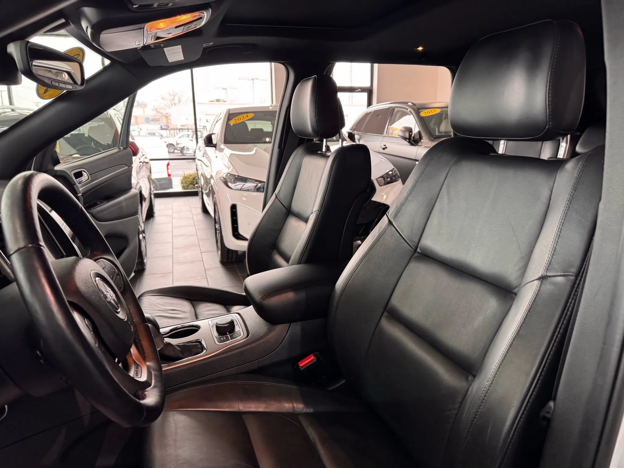 Used 2018 Jeep Grand Cherokee Limited AWD/4WD image 10