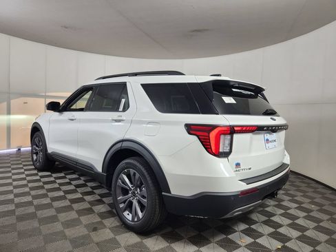 New 2026 Ford Explorer Active w/ Active Comfort Package AWD/4WD image 5