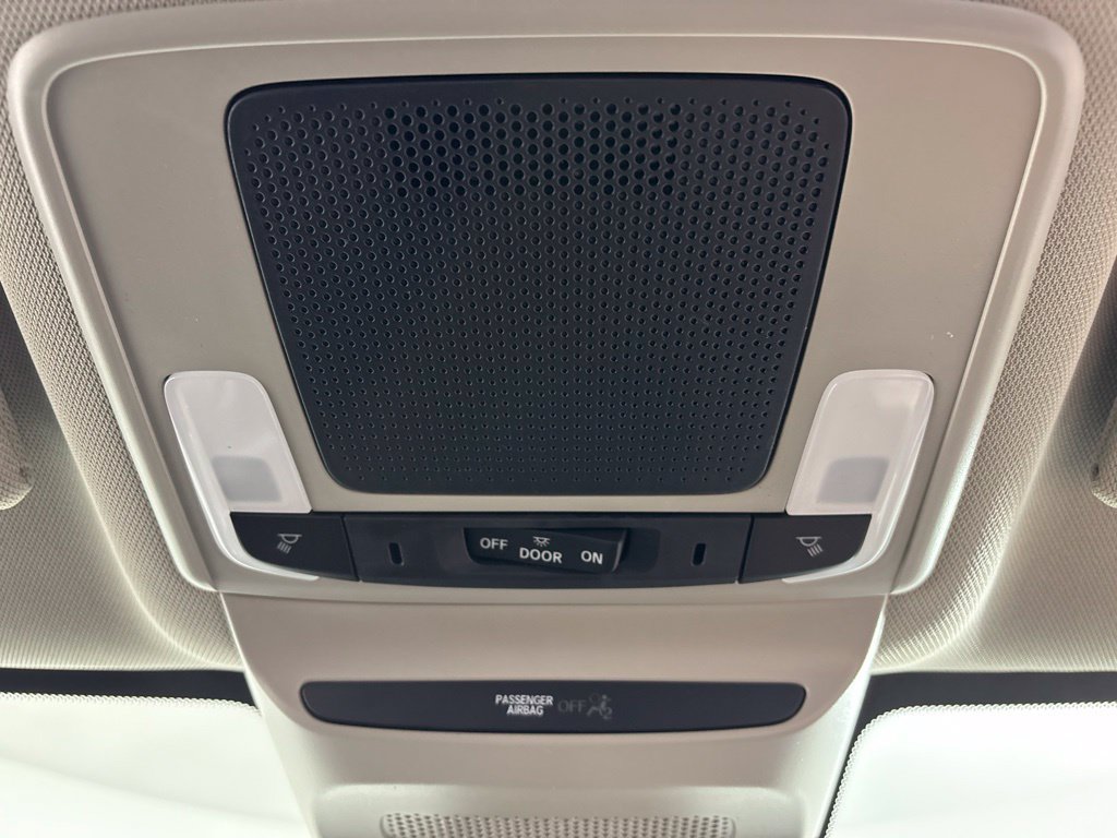 Used 2027 Honda HR-V LX image 17