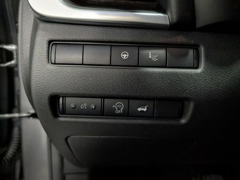 Used 2023 Nissan Rogue Platinum w/ Platinum Premium Package image 20