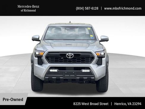 Used 2024 Toyota Tacoma TRD Off-Road w/ TRD Off Road Premium Package AWD/4WD image 10