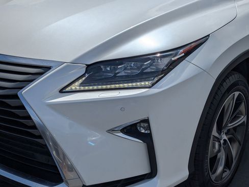 Used 2019 Lexus RX 450hL Luxury w/ Accessory Package AWD/4WD image 12