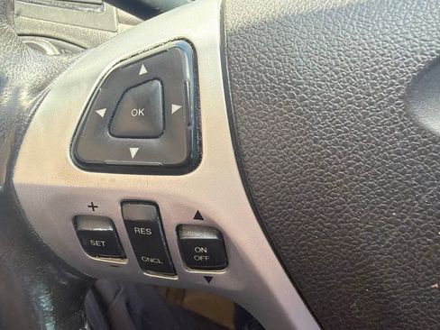 Used 2013 Ford Edge SEL FWD image 4