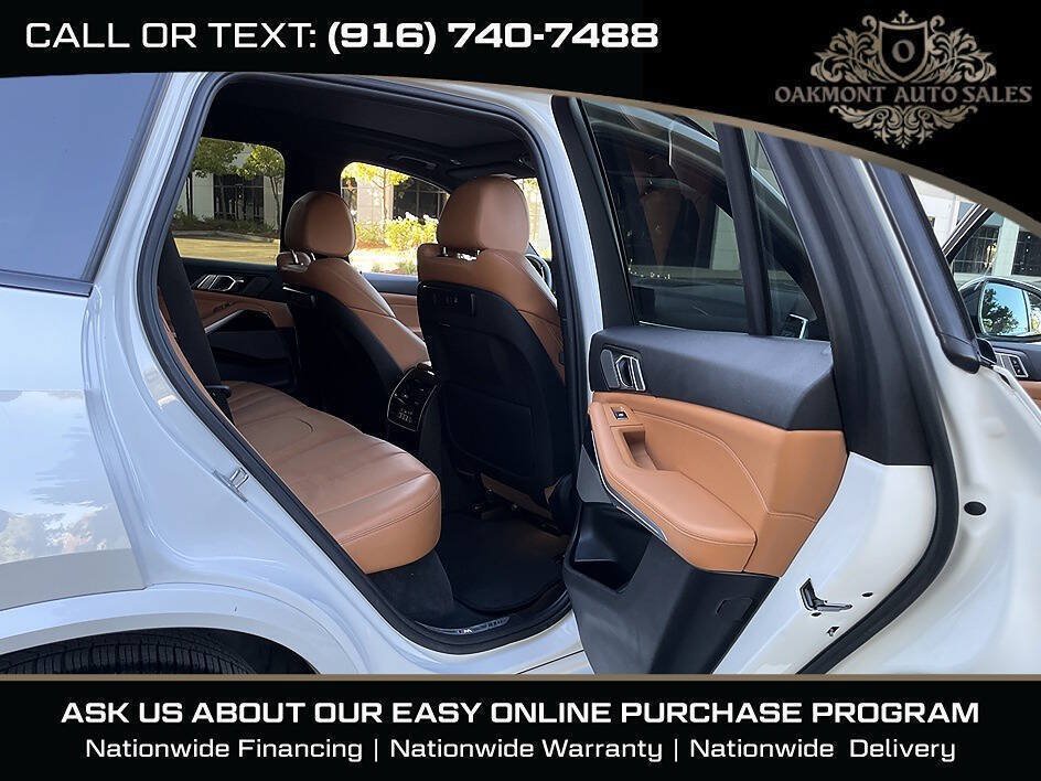 Used 2019 BMW X5 xDrive40i w/ M Sport Package AWD/4WD image 18