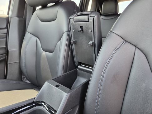 New 2026 Jeep Compass Limited image 29