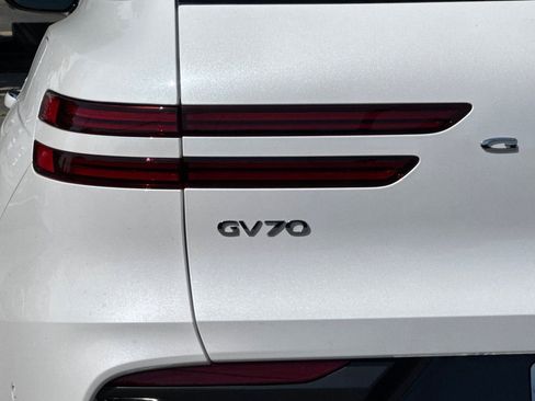 New 2026 Genesis GV70 2.5T Advanced image 34