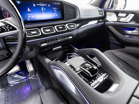 Certified 2024 Mercedes-Benz Maybach GLS 600 4MATIC image 15