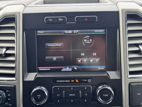 Used 2015 Ford F150 Lariat image 18