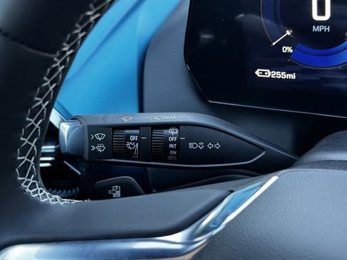 New 2026 Chevrolet Equinox EV LT image 27