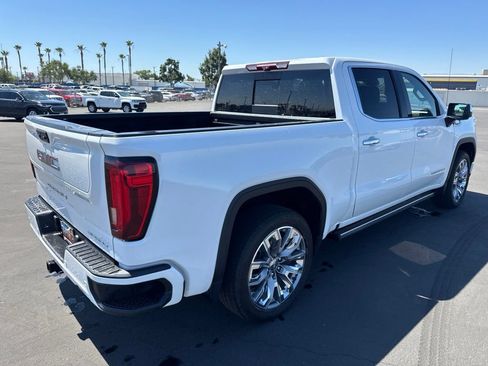 Used 2023 GMC Sierra 1500 Denali w/ Denali Reserve Package AWD/4WD image 5