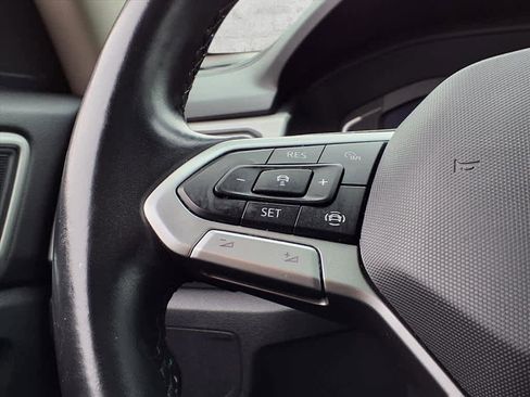 Used 2021 Volkswagen Atlas SEL image 25