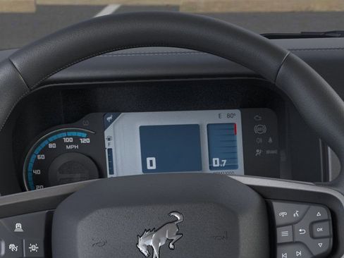 New 2025 Ford Bronco Outer Banks w/ Sasquatch Package image 13