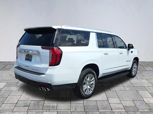 Used 2023 GMC Yukon XL Denali RWD image 7