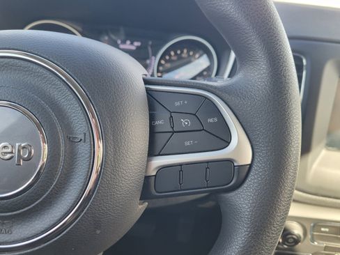 Used 2021 Jeep Compass Sport image 16