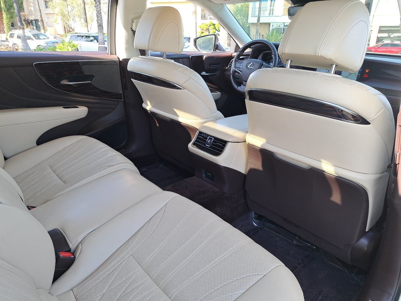 Used 2018 Lexus LS 500 w/ Luxury Package RWD image 11