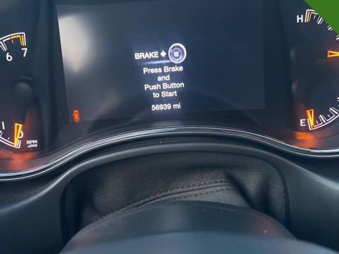 Used 2019 Jeep Grand Cherokee Limited w/ Trailer Tow Group IV image 12