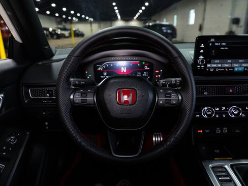 Used 2023 Honda Civic Type R image 12