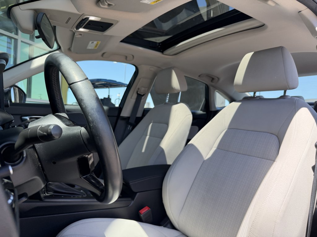 Used 2024 Honda Civic EX image 30