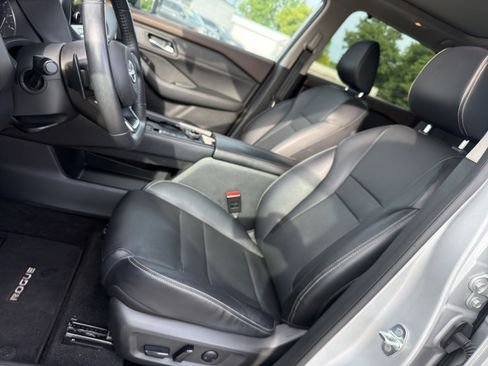 Used 2023 Nissan Rogue SL w/ SL Premium Package AWD/4WD image 15