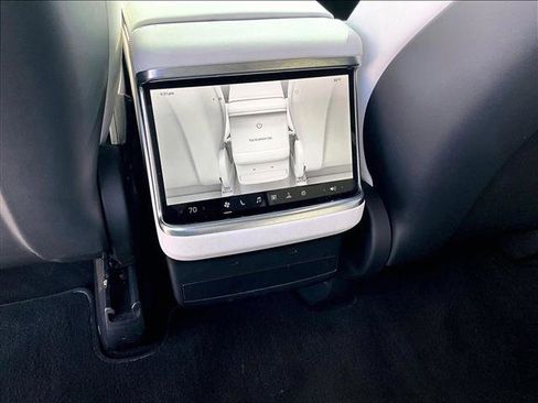 Used 2023 Tesla Model X AWD/4WD image 25