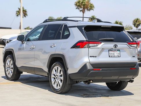 Used 2025 Toyota RAV4 XLE Premium w/ Weather Package FWD image 5