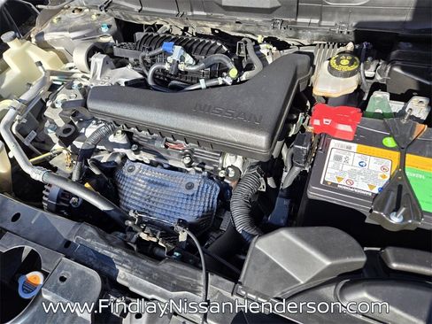 Used 2017 Nissan Rogue SV w/ SV Premium Package image 19