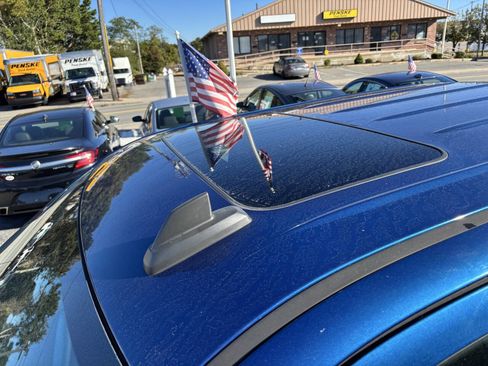 Used 2018 GMC Sierra 1500 SLT w/ SLT Premium Package image 36