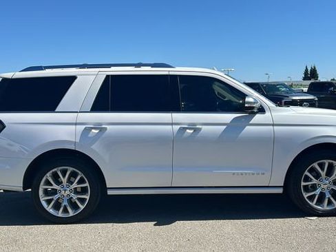 Certified 2018 Ford Expedition Platinum AWD/4WD image 2