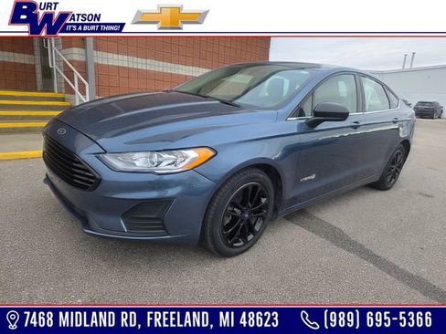 Used 2019 Ford Fusion SE image 1