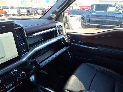 Used 2023 Ford F150 Lariat w/ Equipment Group 502A High image 24